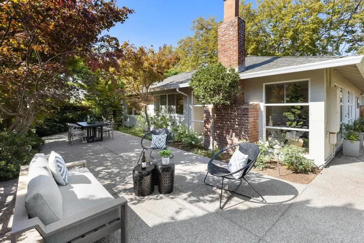 , Palo Alto, California 94303