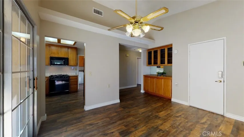 15809 Cedarwood, Victorville, California 92395