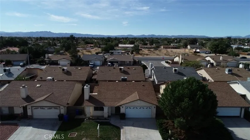 15809 Cedarwood, Victorville, California 92395