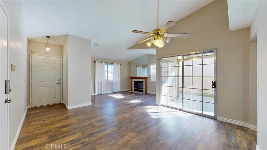15809 Cedarwood, Victorville, California 92395