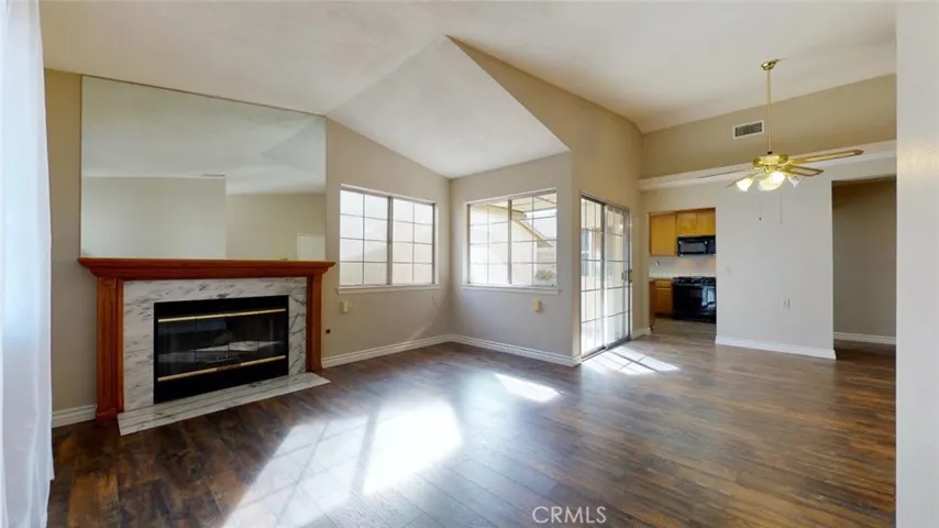 15809 Cedarwood, Victorville, California 92395