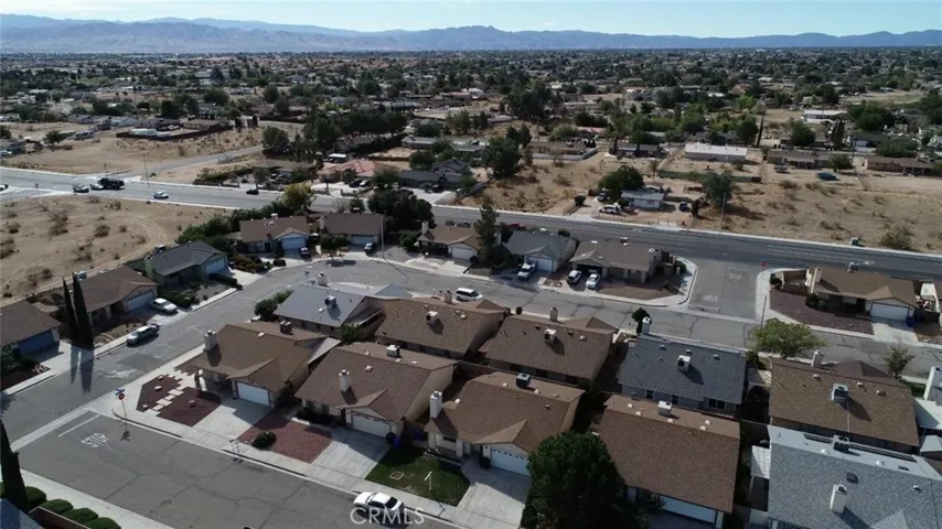 15809 Cedarwood, Victorville, California 92395