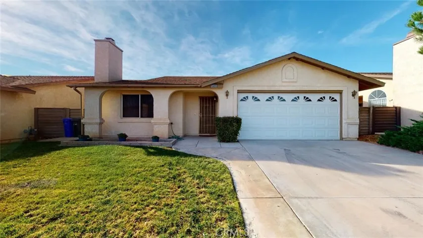 15809 Cedarwood, Victorville, California 92395