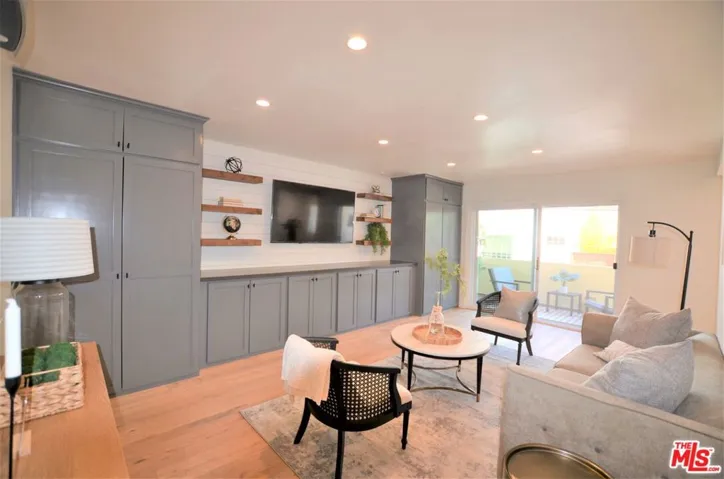1333 Yale Street 8, Santa Monica, California 90404
