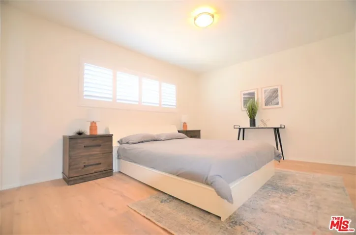 1333 Yale Street 8, Santa Monica, California 90404