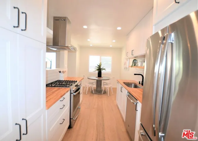 1333 Yale Street 8, Santa Monica, California 90404