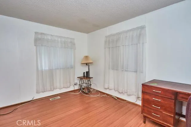 9161 Santa Fe Avenue E 75, Hesperia, California 92345