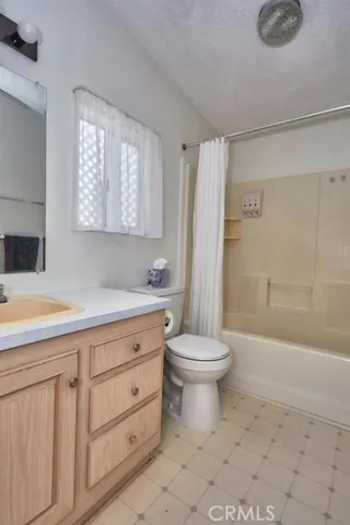 9161 Santa Fe Avenue E 75, Hesperia, California 92345