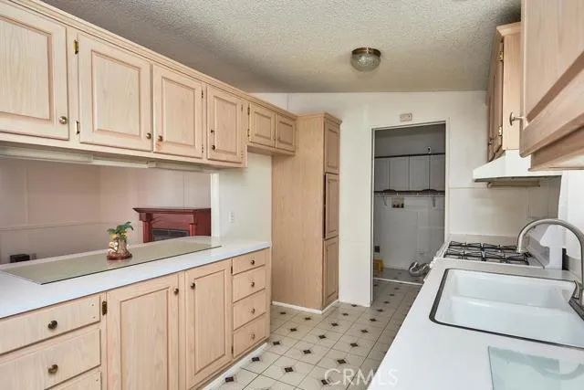 9161 Santa Fe Avenue E 75, Hesperia, California 92345
