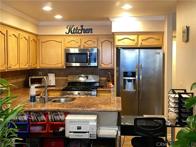 18122 Flynn Drive 3106, Canyon Country, California 91387