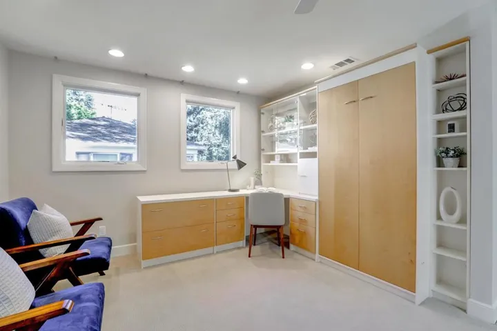 , Palo Alto, California 94301
