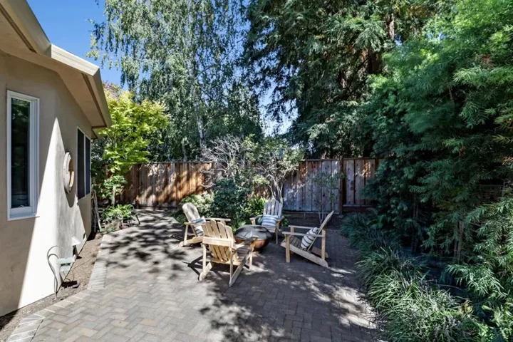 , Palo Alto, California 94301