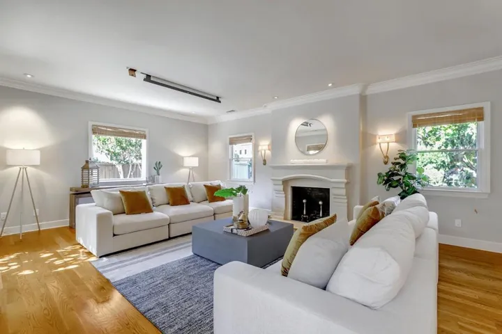 , Palo Alto, California 94301