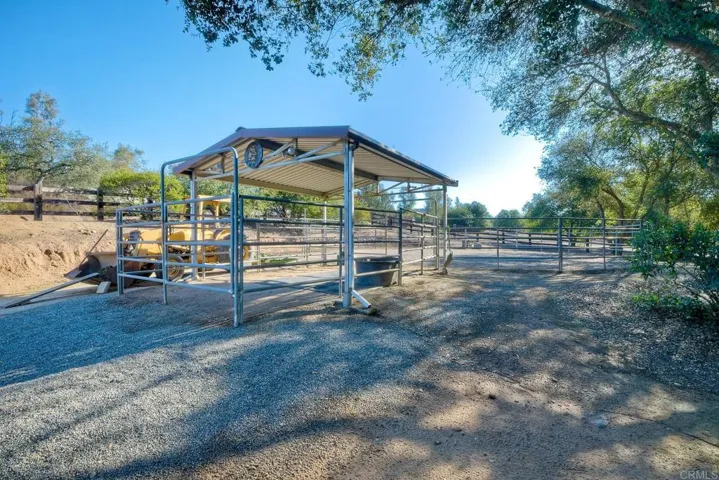26285 Calle De Encinas, Valley Center, California 92082