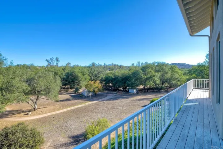 26285 Calle De Encinas, Valley Center, California 92082