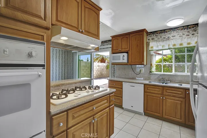 6502 Santa Monica Avenue, Garden Grove, California 92845