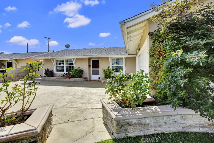 6502 Santa Monica Avenue, Garden Grove, California 92845