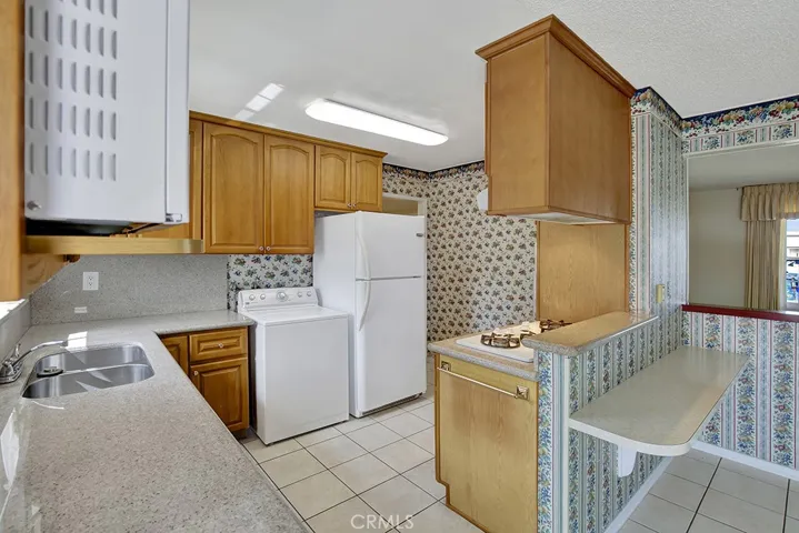 6502 Santa Monica Avenue, Garden Grove, California 92845