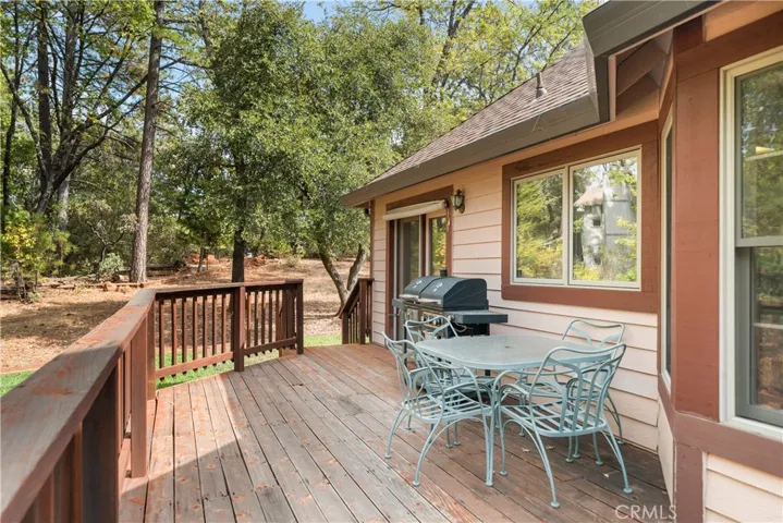 4904 Chateau Way, Forest Ranch, California 95942