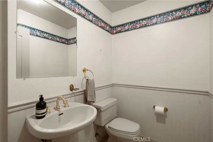 4904 Chateau Way, Forest Ranch, California 95942