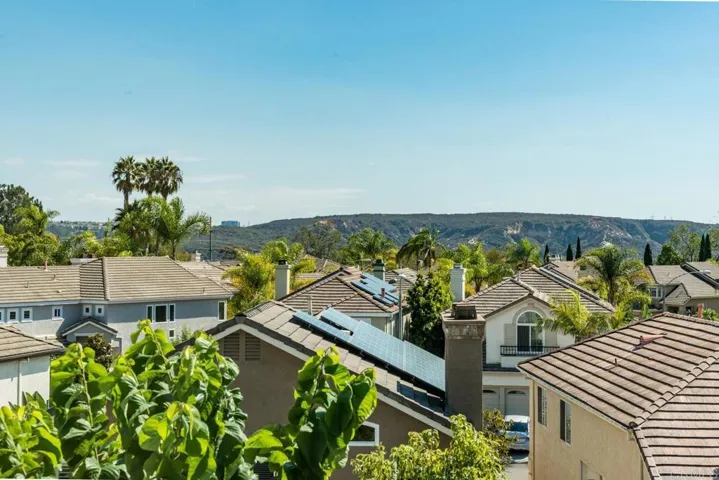 4221 Corte Favor, San Diego, California 92130