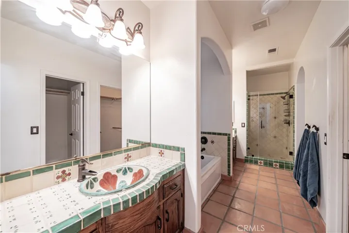 Tile flooring.