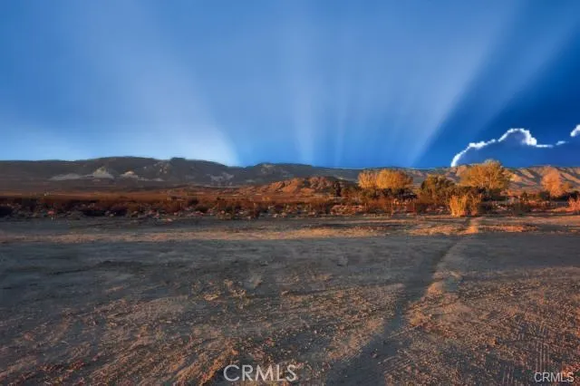 9835 Midway Avenue, Lucerne Valley, California 92356