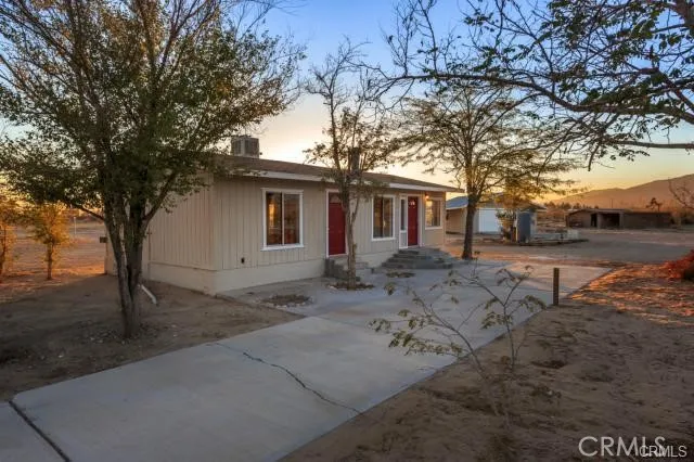 9835 Midway Avenue, Lucerne Valley, California 92356