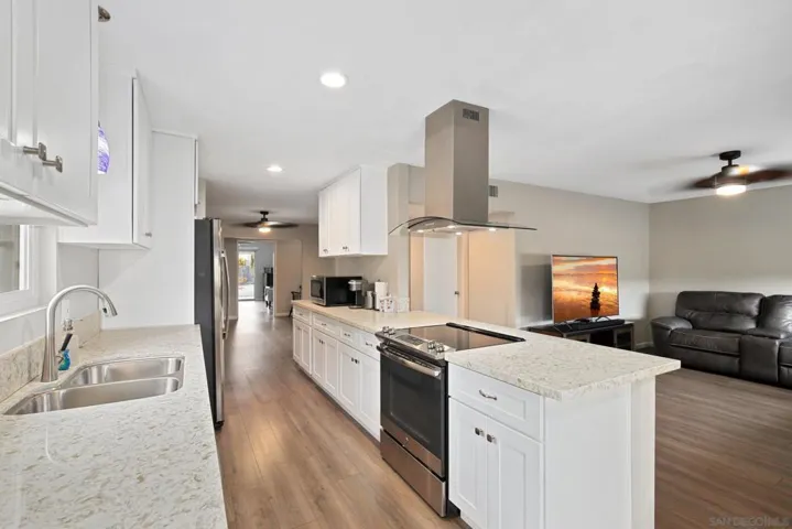 3566 Mira Pacific Dr, Oceanside, California 92056