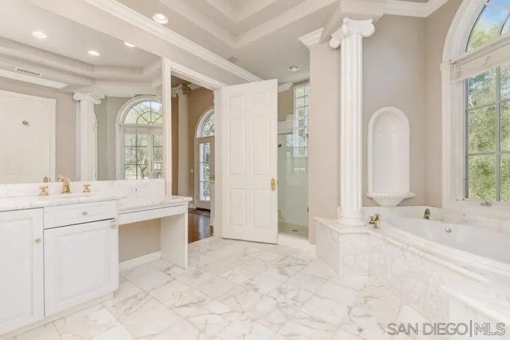 4735 Olive Hill, Fallbrook, California 92028
