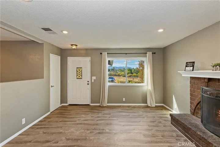 19576 Arcadia Street, Corona, California 92881