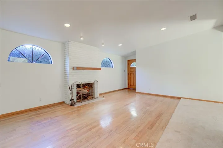 693 19th Street, Manhattan Beach, California 90266