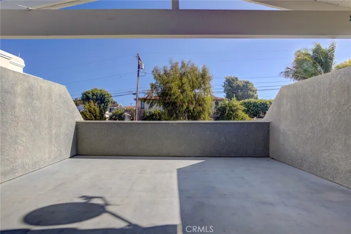 693 19th Street, Manhattan Beach, California 90266