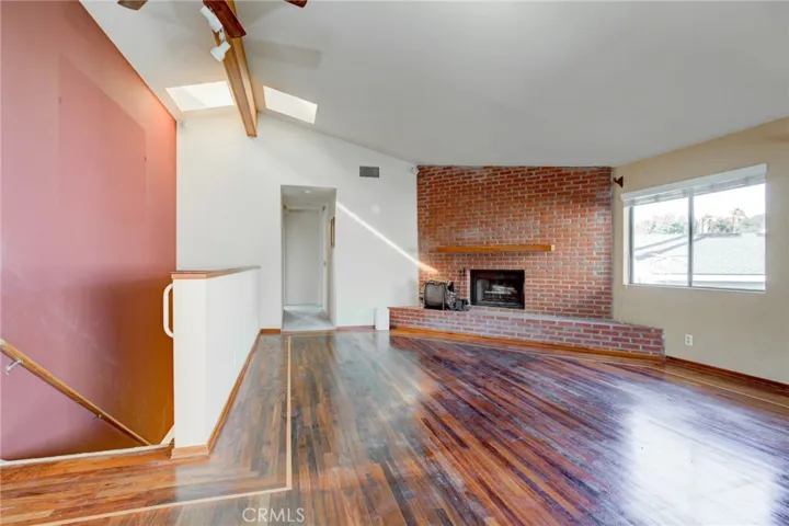 693 19th Street, Manhattan Beach, California 90266