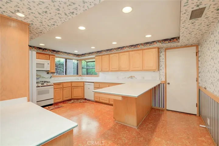 693 19th Street, Manhattan Beach, California 90266