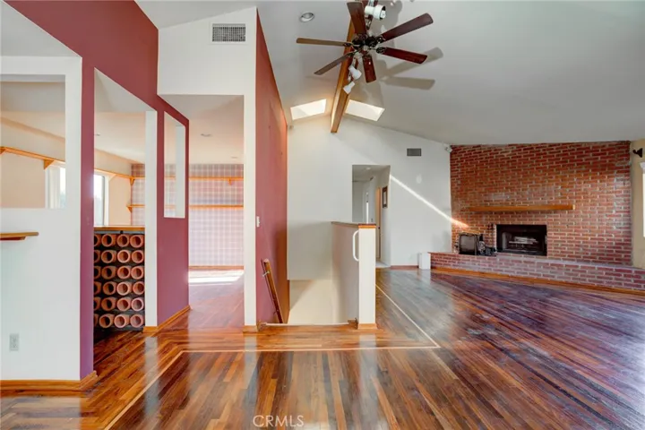 693 19th Street, Manhattan Beach, California 90266