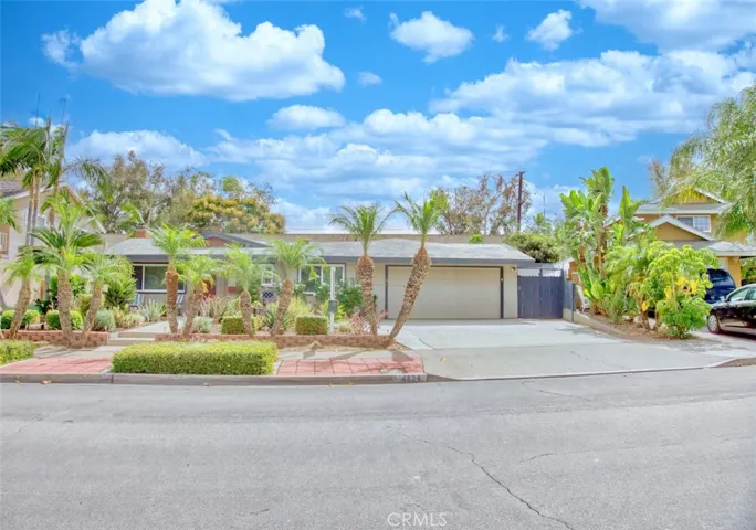 4824 E Mckinnon Drive, Anaheim Hills, California 92807