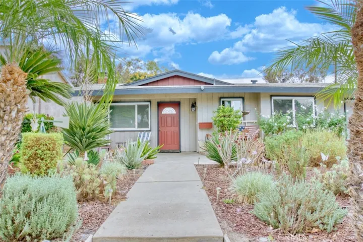 4824 E Mckinnon Drive, Anaheim Hills, California 92807