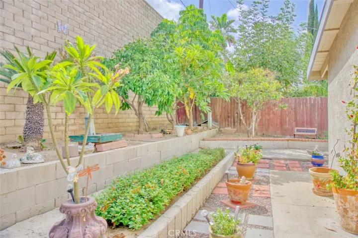 4824 E Mckinnon Drive, Anaheim Hills, California 92807