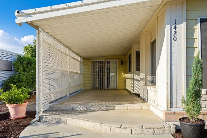 1420 Camino Real Circle, Hemet, California 92543