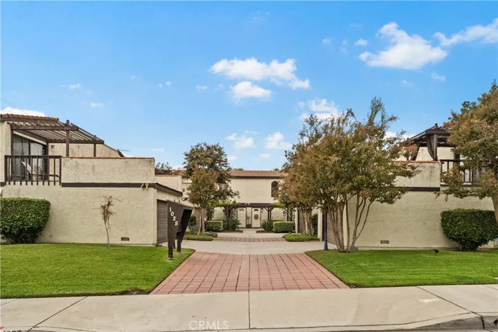 1025 Highland Avenue 5, Duarte, California 91010