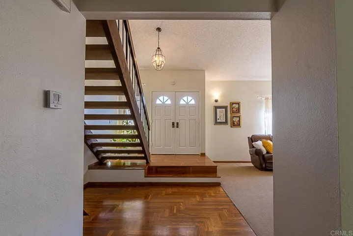 4738 Gateshead Road, Carlsbad, California 92010