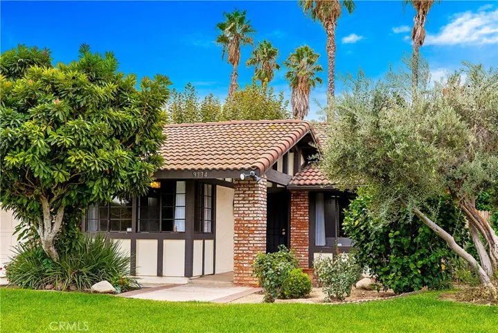 9774 Bolton Avenue, Riverside, California 92503