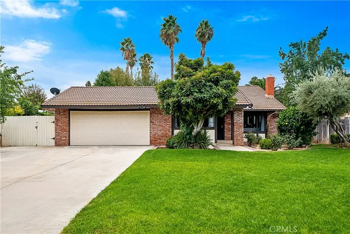 9774 Bolton Avenue, Riverside, California 92503