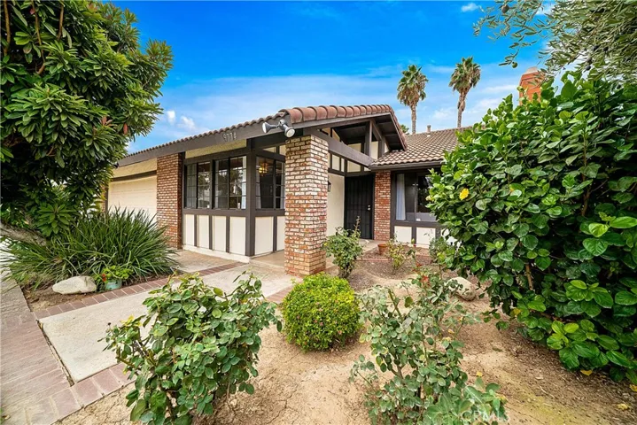 9774 Bolton Avenue, Riverside, California 92503