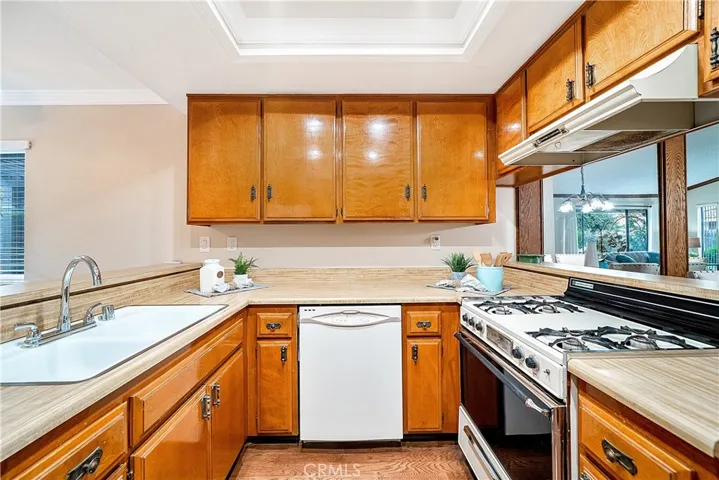 9774 Bolton Avenue, Riverside, California 92503