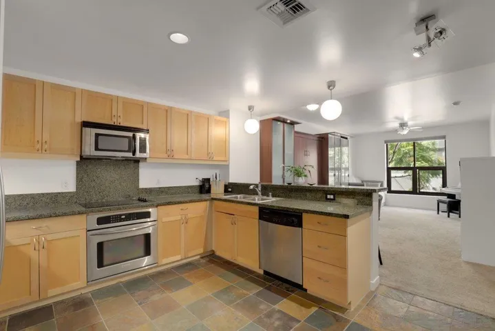 1150 J St 222, San Diego, California 92101