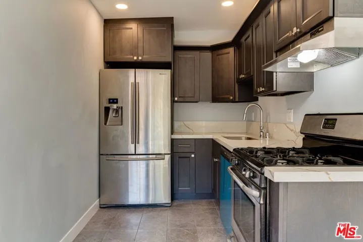 11472 Ventura E, Studio City, California 91604