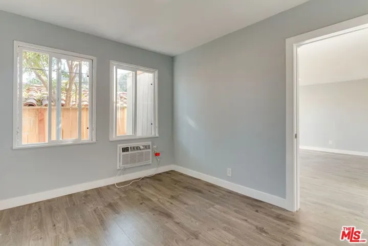 11472 Ventura E, Studio City, California 91604