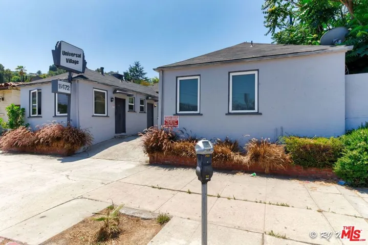 11472 Ventura E, Studio City, California 91604